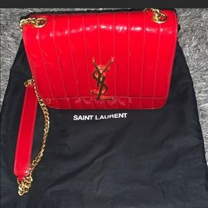 Large Vicky Patent Leather Red